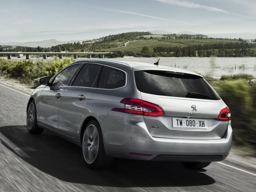 Peugeot 308 SW 2014 года  (фото 24 из 46)